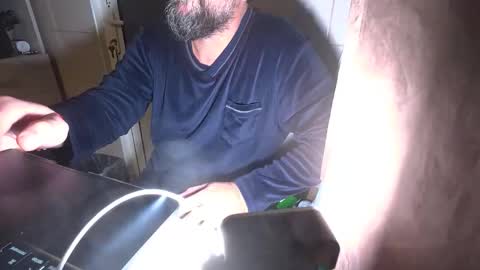 Snapshot of tarkan198 chatting on December 2025 10:25:01 PM tarkan198 online show from December 2025 10:25:01 PM