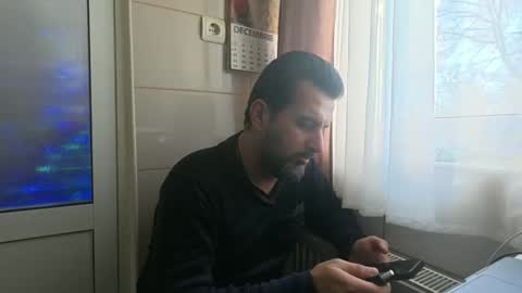 Snapshot of tarkan198 chatting on December 2025 10:00:02 AM tarkan198 online show from December 2025 10:00:02 AM