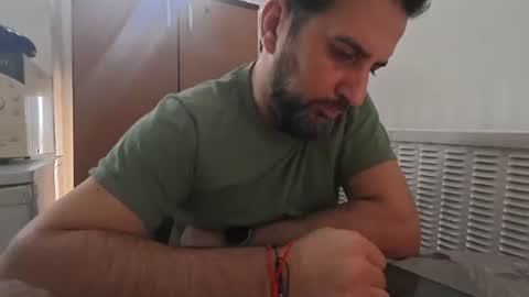 Snapshot of tarkan198 chatting on December 2025 10:33:01 AM tarkan198 online show from December 2025 10:33:01 AM