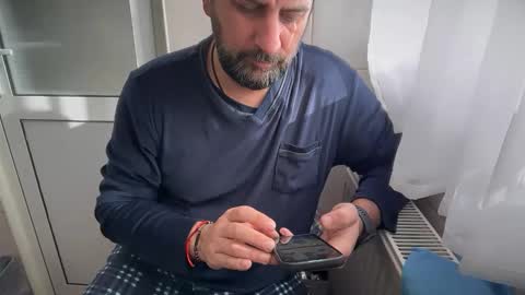 Snapshot of tarkan198 chatting on February 2026 08:03:02 AM tarkan198 online show from February 2026 08:03:02 AM