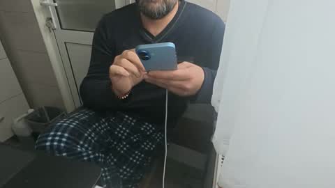 Snapshot of tarkan198 chatting on February 2026 09:10:02 AM tarkan198 online show from February 2026 09:10:02 AM