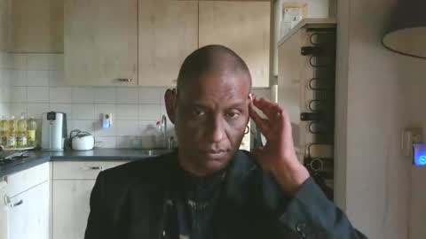 Genaro Thode online show from February 2026 03:12:01 PM