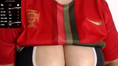 Snapshot of tarrant_ chatting on November 2025 10:45:02 PM tarrant_ online show from November 2025 10:45:02 PM