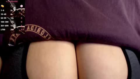 Snapshot of tarrant_ chatting on November 2025 11:37:01 PM tarrant_ online show from November 2025 11:37:01 PM