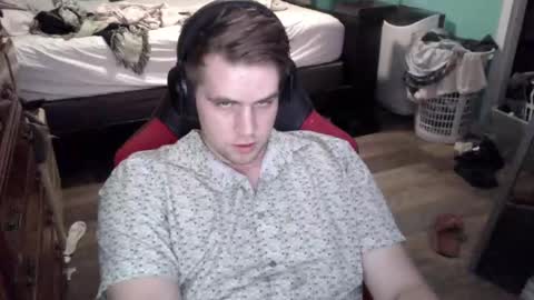 tarus333 online show from September 2025 08:46:02 AM