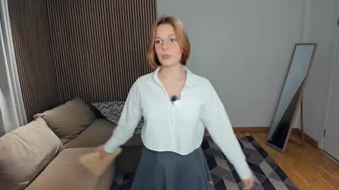 Snapshot of taste_of_lips chatting on October 2025 08:35:01 AM Scarlet online show from October 2025 08:35:01 AM