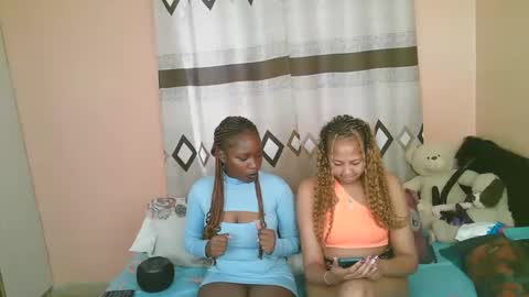 tastie_t online show from October 2025 10:10:01 AM