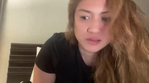 Snapshot of tastyzhamae chatting on October 2025 06:25:02 PM Mae online show from October 2025 06:25:02 PM