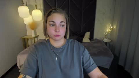 Snapshot of tataflower chatting on December 2024 11:51:01 PM Tata online show from December 2024 11:51:01 PM