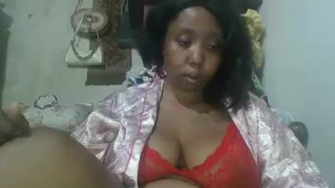 Snapshot of tatianahery chatting on February 2026 04:24:01 AM tatianahery online show from February 2026 04:24:01 AM