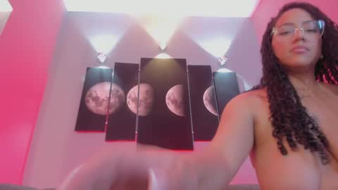 Snapshot of tatii_moon chatting on February 2025 09:49:01 AM Tati online show from February 2025 09:49:01 AM