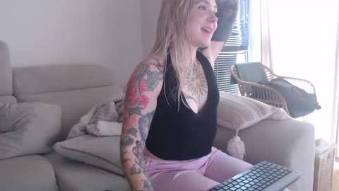 tattoobbgirl online show from October 2025 03:36:02 PM