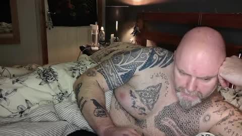 Tattooeddilf 01 online show from December 2024 01:51:01 AM