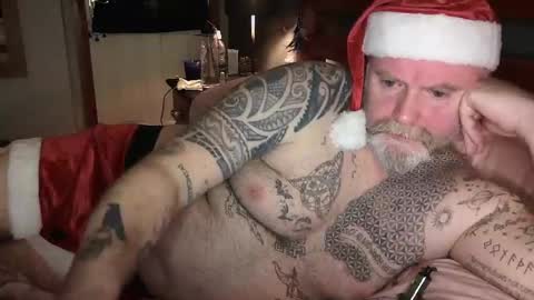 Tattooeddilf 01 online show from December 2024 08:47:02 PM