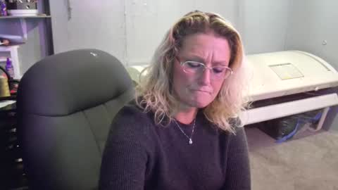 Lisa Lovely online show from January 2025 10:26:01 PM