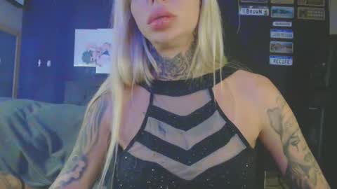 Snapshot of tatuada_safada chatting on September 2025 04:04:02 AM tatuada_safada online show from September 2025 04:04:02 AM