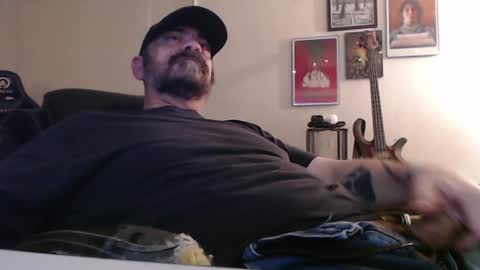 Tatusimian online show from December 2024 12:03:01 PM