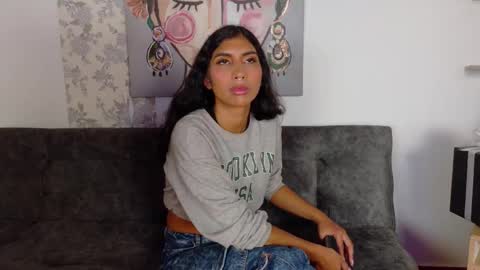 Snapshot of taty_miller chatting on November 2025 08:19:02 PM Taty Miller online show from November 2025 08:19:02 PM