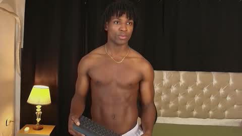 tau_montes online show from February 2026 02:17:02 AM