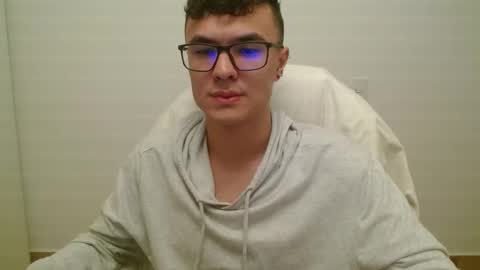 Snapshot of taurus4k chatting on December 2024 11:45:01 PM taurus4k online show from December 2024 11:45:01 PM