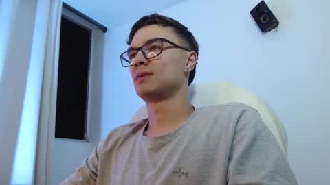 Snapshot of taurus4k chatting on November 2025 02:12:01 AM taurus4k online show from November 2025 02:12:01 AM