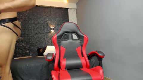 Snapshot of taurus_boy1 chatting on November 2025 11:44:01 AM T A U R U S online show from November 2025 11:44:01 AM