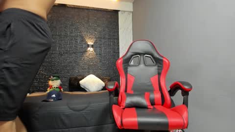 Snapshot of taurus_boy1 chatting on November 2025 11:25:01 AM T A U R U S online show from November 2025 11:25:01 AM