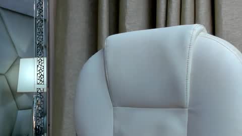 Snapshot of tayler_swift1 chatting on January 2025 01:46:01 PM tayler_swift1 online show from January 2025 01:46:01 PM