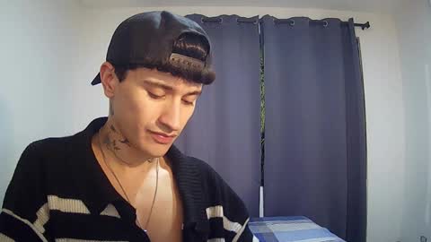 Snapshot of taylor_024 chatting on May 2026 06:54:02 AM independent model online show from May 2026 06:54:02 AM
