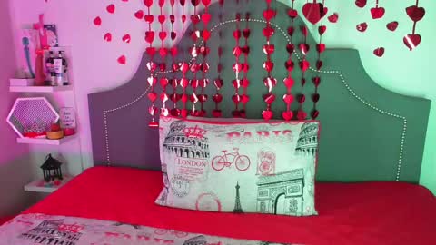 Snapshot of taylor_dolll chatting on February 2025 08:18:01 PM Taylor 3 online show from February 2025 08:18:01 PM