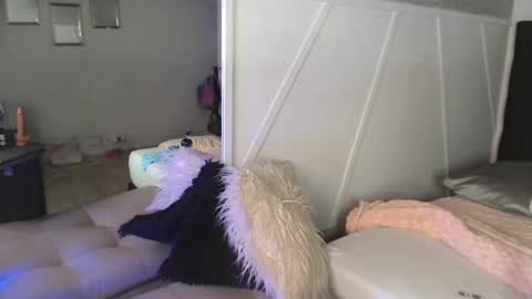 Snapshot of taylor_dolll chatting on November 2025 03:27:01 AM Taylor 3 online show from November 2025 03:27:01 AM