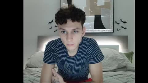 taylorcamz online show from November 2025 04:59:01 AM