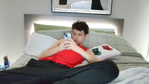 taylorcamz online show from December 2025 02:38:01 AM