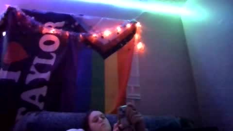 Taylor Riot online show from October 2025 07:27:01 AM