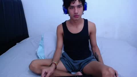 Tayron online show from January 2025 12:10:01 AM