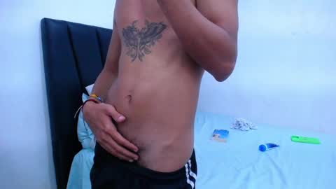 Tayron online show from February 2025 06:55:02 PM