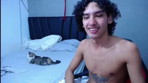 Tayron online show from September 2025 06:52:02 PM