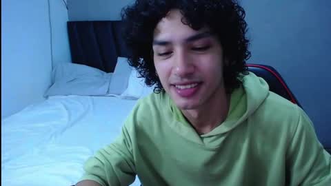 Tayron online show from September 2025 03:59:02 PM