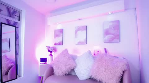 Sofia online show from December 2024 08:55:01 PM