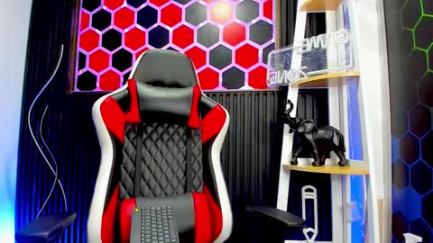 Sofia online show from March 2026 08:13:01 PM