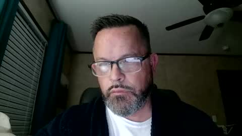 tdhawk87 online show from February 2026 12:02:01 PM