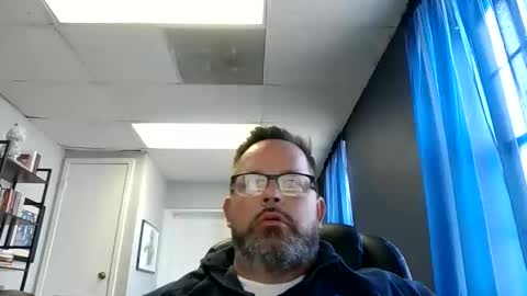 tdhawk87 online show from February 2026 07:24:02 PM