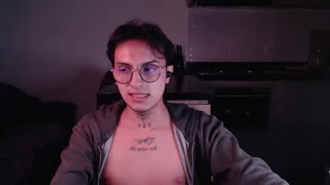 Snapshot of te0__0 chatting on February 2025 05:09:01 AM Teo independent model online show from February 2025 05:09:01 AM