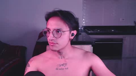 Snapshot of te0__0 chatting on February 2025 07:23:01 AM Teo independent model online show from February 2025 07:23:01 AM