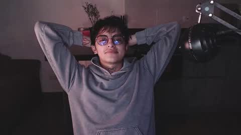 Snapshot of te0__0 chatting on February 2026 03:45:01 AM Teo independent model online show from February 2026 03:45:01 AM