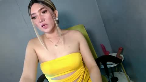 ellaine online show from February 2025 10:13:02 AM