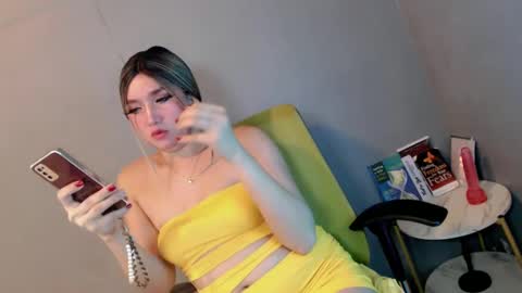 ellaine online show from February 2025 01:52:01 AM