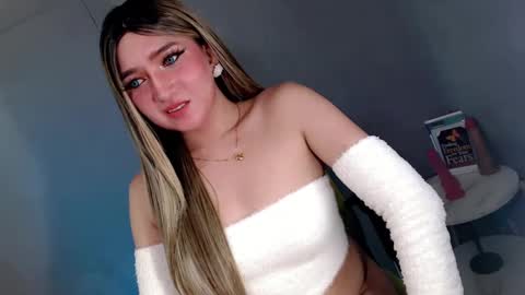 ellaine online show from March 2025 01:06:01 AM