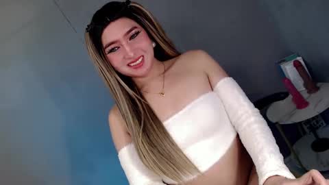 ellaine online show from March 2025 11:37:02 PM