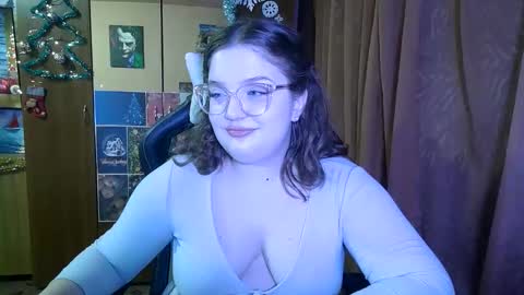 Teasing Dora online show from December 2025 09:30:01 PM